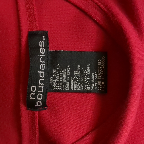 No Boundaries red long sleeved shirt in Juniors Small (3/5) - Picture 5 of 6